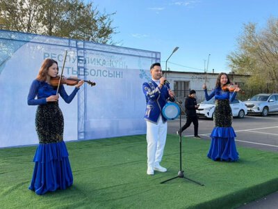  Праздничные концерты ко Дню Республики стартовали в Астане 