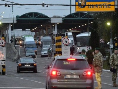 Перевозка лекарств за границу в 2026 году: запреты, лимиты и жесткие правила Евросоюза