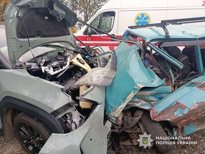 Масштабное ДТП произошло на Днепропетровщине: погибли два человека, пострадали дети