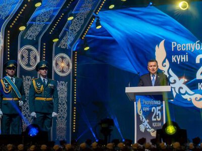 Аким ВКО поздравил жителей региона с Днём Республики