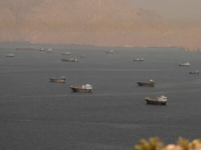  Иран пригрозил пресекать попытки ВМС США войти в Персидский залив 