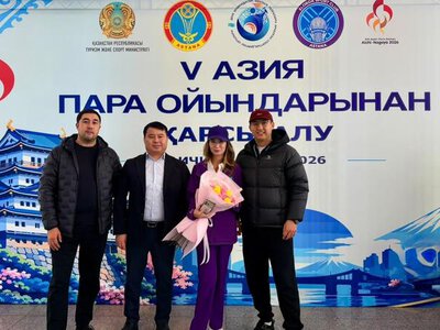 Обновила рекорд Азии: в аэропорту встретили столичную пара спортсменку