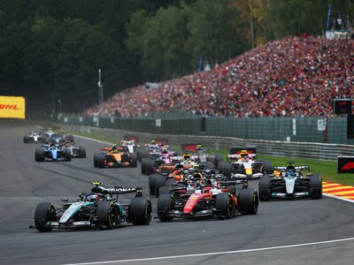 Антонелли выиграл Гран-при США, но Хэмилтон и Расселл отложили его досрочное чемпионство: Формула-1