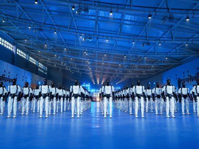 110 гуманоидных роботов AgiBot установили рекорд Гиннесса по синхронному танцу