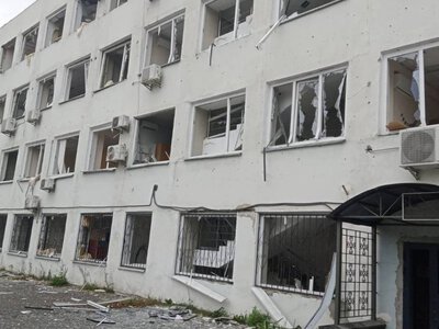 В Киеве поврежден офис ДТЭК в результате атаки России (ФОТО)