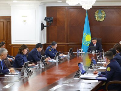  В Казахстане пересмотрят правила продажи и доставки алкоголя: поручение Бектенова 