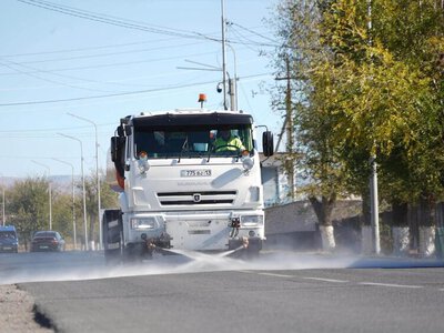 ДЕНЬ РЕСПУБЛИКИ: В КЕНТАУ ОКОЛО ТЫСЯЧИ ЖИТЕЛЕЙ ПРИНЯЛИ УЧАСТИЕ В АКЦИИ «ОБОЧИНА ДОРОГИ — ЛИЦО СТРАНЫ»