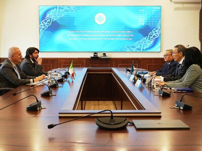 НУРЛАН АБДИРОВ ВСТРЕТИЛСЯ С ЧРЕЗВЫЧАЙНЫМ И ПОЛНОМОЧНЫМ ПОСЛОМ ИТАЛИИ В КАЗАХСТАНЕ АНТОНЕЛЛО ДЕ РИУ