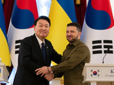 Южная Корея отозвала восемь дипломатов из Украины из-за спора о пленных военных КНДР
