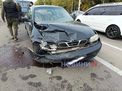 На проспекте в Николаеве произошли два ДТП: пострадали два человека, движение затруднено 