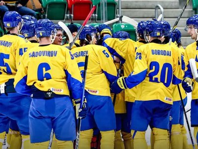 Украина определилась с составом на первый турнир Европейского Кубка наций по хоккею