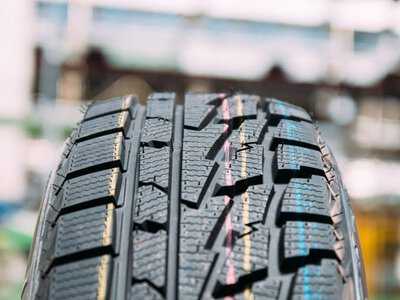 Единственный производитель автомобильных шин в Украине возобновил работу: что известно