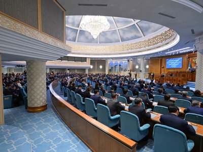  От бесконечных отчетов до насилия в школах: Глава государства высказался об учителях 