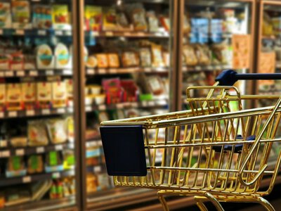 Зимний скачок цен: какие продукты в Украине подорожают больше всего (Видео)