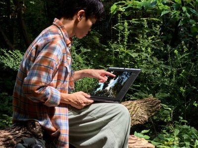 Apple представила первый MacBook Pro с сенсорным экраном: почему компания нарушила 20-летнее табу Стива Джобса