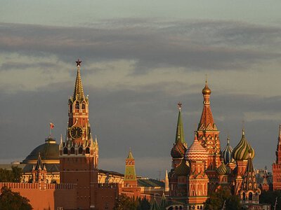 РФ у вогні та вибухах: у Москві паніка через атаку дронів, а в Башкирії здіймається дим (фото, відео)