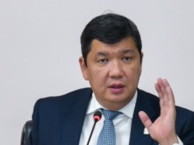 «Вы что, барана за раз съедаете?» Мэр Бишкека возмутился переводами чиновникам по 5 тыс сомов «на обед»