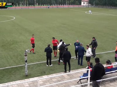 120-ci dəqiqədə verilən penalti bölgədə aləmi bir-birinə qatdı - ŞOK VİDEO