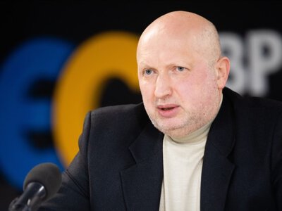 Турчинов заявил, что во время аннексии Крыма на сторону России перешли 99% сотрудников милиции и 90% работников СБУ