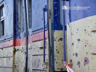 Трагедия на вокзале: российские войска ударили реактивным дроном по платформе в Днепре, есть погибшие и раненые