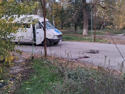 Российский дрон атаковал автобус гуманитарной миссии в Запорожской области: погибла пассажирка, есть раненые