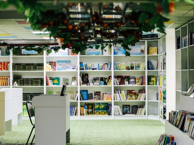  Бумажные книги списывать рано: что выбирает молодежь Казахстана 