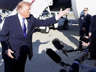 Трамп отменил митинг в Канзасе и резко ответил журналисту на вопрос о здоровье