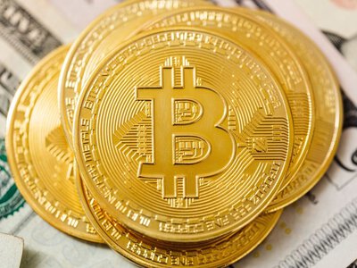 Биткойн теряет позиции после крупнейшего в истории взлома криптобиржи