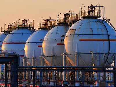 Газ в Европе подскочил выше €100 из-за риска возобновления войны с Ираном
