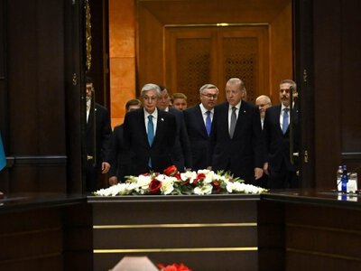 Президент Казахстана предложил пригласить РФ в Организацию тюркских государств
