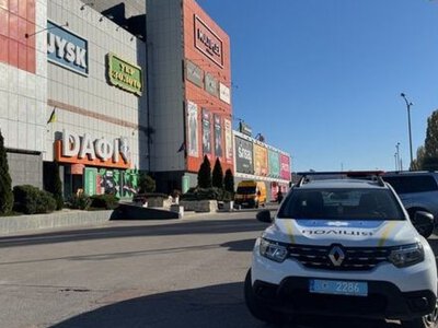 В Харькове закрылся популярный торговый центр из-за попадания российского БпЛА