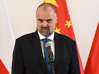 Посол Польщі у Китаї йде у відставку через конституційну кризу