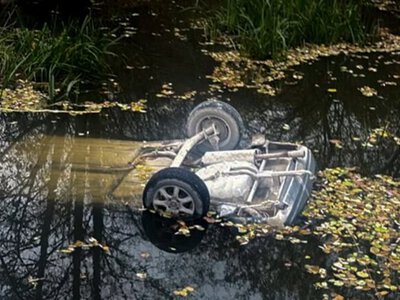 В Хмельницкой области в водоеме обнаружили автомобиль с телами трёх пропавших подростков