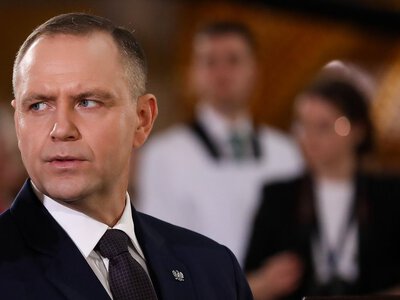 Конституционный кризис в Польше: отстранение председателя трибунала и вмешательство Навроцкого