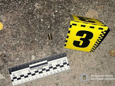 В Днепре мужчина открыл стрельбу посреди улицы: что известно